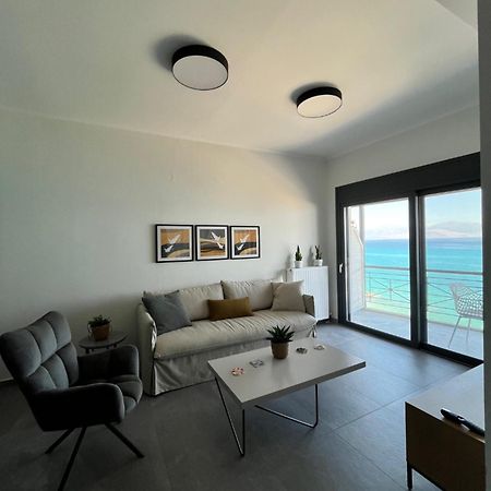 Christellie Luxury Apartment Kiáton Buitenkant foto